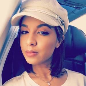 Meet your Posher, Pamela rodriguez